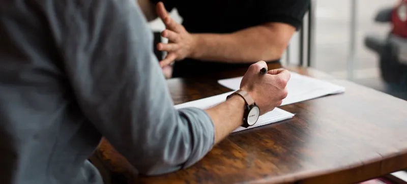 Plazos legales para responder a reclamaciones a aseguradoras: guía completa